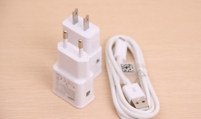 【批发三星note2 充电器带数据线 超原装品质 欧规/美规 usb快充】价格,厂家,图片,手机充电器,中山市东凤镇跃恒电子厂-