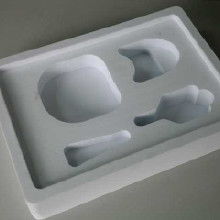 雕刻电子产品与皮革制品的产业融合与市场机遇